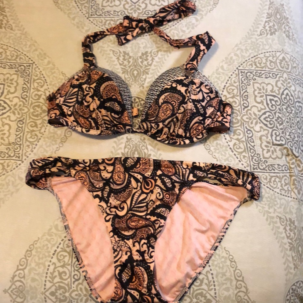VS bikini